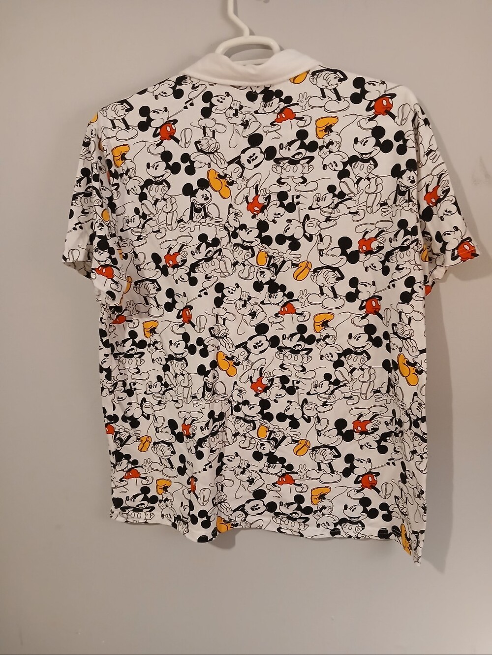 Disney Mickey Mouse Men's Pullover Polo Shirt. Size 2X - Picture 5 of 13